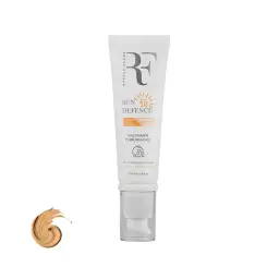 کرم ضد آفتاب با SPF50 رنگی بژ طبیعی مناسب پوست چرب و مختلط حجم 50 میل آر اف