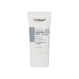 ضد آفتاب فلوئیدی با SPF50 بی رنگ مدل Whitevit مناسب انواع پوست حجم 50 میل ویتالیر