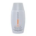 کرم ضدآفتاب SPF50 بی رنگ مناسب پوست چرب و مختلط حجم 50 میل ژیناژن