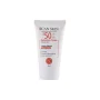کرم ضد آفتاب با SPF50 بی رنگ مناسب پوست خشک و حساس حجم 40 میل اسکن اسکین