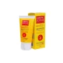 امولسیون ضد آفتاب با SPF50 رنگی بژ طبیعی مناسب پوست چرب و نرمال حجم 50 میل درمال فوکوس
