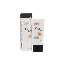 کرم ضدآفتاب و ضد‌لک SPF30 و بژ طبیعی حجم 40 میل لایف توبی