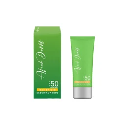 کرم ضد‌آفتاب و ضد‌جوش SPF50 مناسب پوست‌های چرب و مستعد آکنه حجم 40 میل آفره دخت