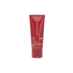 كرم ضد‌آفتاب و ضد‌لک SPF40 رنگ متوسط مناسب پوست‌های چرب و مستعد آكنه حجم 40 میل لافارر