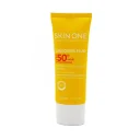 ضد آفتاب فلوئیدی با SPF50 بی رنگ مناسب پوست چرب و مختلط حجم 40 میل اسکین وان