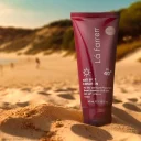 کرم ضد آفتاب و ضد لک با SPF40 رنگی لایت مناسب پوست چرب حجم 40 میل لافارر