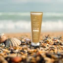 کرم ضد آفتاب با SPF50 رنگی بژ طبیعی حجم 50 میل سینره