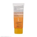 کرم ضد آفتاب با SPF50 بی رنگ حجم 40 میل فومیژن