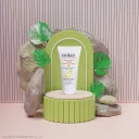 کرم ضد آفتاب با SPF50 رنگی مناسب پوست چرب و مستعد جوش حجم 50 میل اریکه
