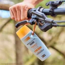 کرم ضد آفتاب با SPF50 بی رنگ مدل Fusion Gel مناسب انواع پوست حجم 100 میل ایزدین