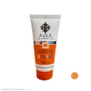 کرم ضد آفتاب با SPF50 رنگی بژ روشن حجم 50 میل آدرا