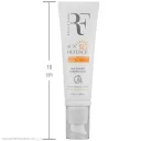 کرم ضد آفتاب با SPF50 بی رنگ مناسب پوست چرب و مختلط حجم 50 میل آر اف