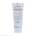 ضد آفتاب با SPF50 رنگی بژ طبیعی مدل Sunlift مناسب پوست خشک حجم 40 میل درمالیفت