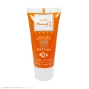 کرم ضد آفتاب با SPF30 رنگی مناسب انواع پوست حجم 30 میل دکتر ژیلا