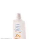 کرم ضد آفتاب با SPF50 بی رنگ مدل Silk Touch بدون روغن مناسب انواع پوست حجم 40 میل سری کیت
