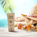 ضد آفتاب کرم پودری با SPF40 رنگی بژ روشن مناسب انواع پوست حجم 30 میل مدیسان