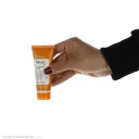 کرم ضد آفتاب با SPF50 رنگی بژ طبیعی مناسب پوست خشک و نرمال حجم 40 میل وچه