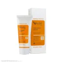 کرم ضد آفتاب با SPF50 بی رنگ مخصوص پوست خشک و نرمال حجم 40 میل وچه