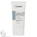 ضد آفتاب فلوئیدی با SPF50 بی رنگ مدل Whitevit مناسب انواع پوست حجم 50 میل ویتالیر