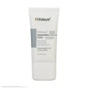 ضد آفتاب فلوئیدی با SPF50 رنگی نچرال بژ مدل Whitevit مناسب انواع پوست حجم 50 میل ویتالیر