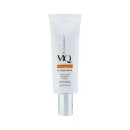 کرم ضد آفتاب و ضد لک با SPF50 رنگی بژ روشن مدل بایوتچ حجم 55 میل ام کیو