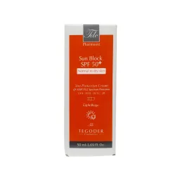 کرم ضد آفتاب با SPF50 بژ روشن مناسب پوست خشک و نرمال حجم 50 میل تگودر