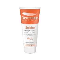 کرم ضد آفتاب با SPF50 بژ روشن مناسب انواع پوست حجم 40 میل درماگور