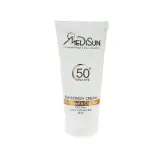 کرم ضد آفتاب با SPF50 بی رنگ بدون چربی حجم 50 میل مدیسان