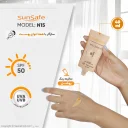 ضدآفتاب کرم پودری همراه با پرایمر SPF50 فاقد چربی بژ وانیلی کد N15 حجم 40 میل سان سیف
